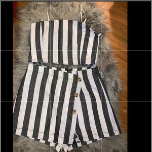White and grey striped two piece skort set